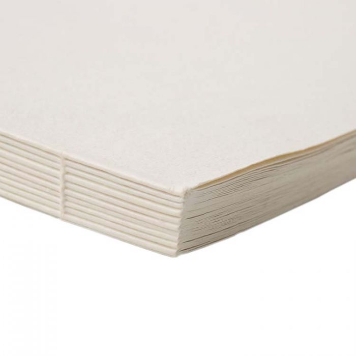 Скетчбук ручной работы KHADI в мягкой обложке. Бумага 100% хлопок SMOOTH - HOT PRESS 210 гр. Размер 30х35 см. 40 страниц.